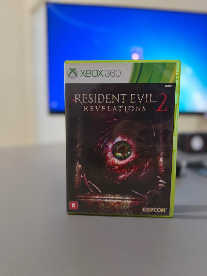Resident Evil Revelations 1 e 2 - Xbox 360 - Imagem 2